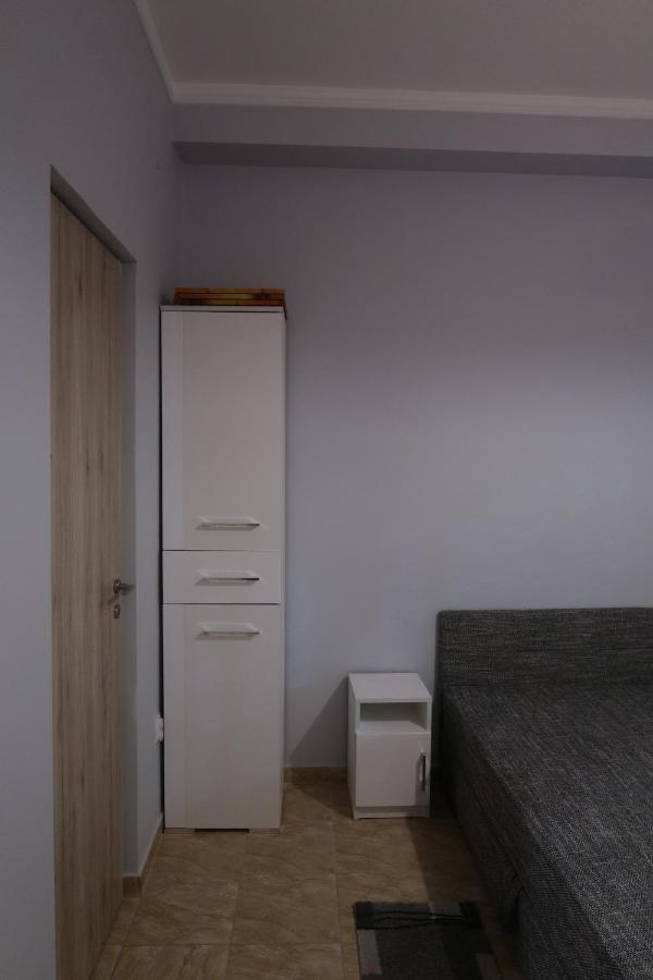 Éva Apartman Szigetvár Esterno foto