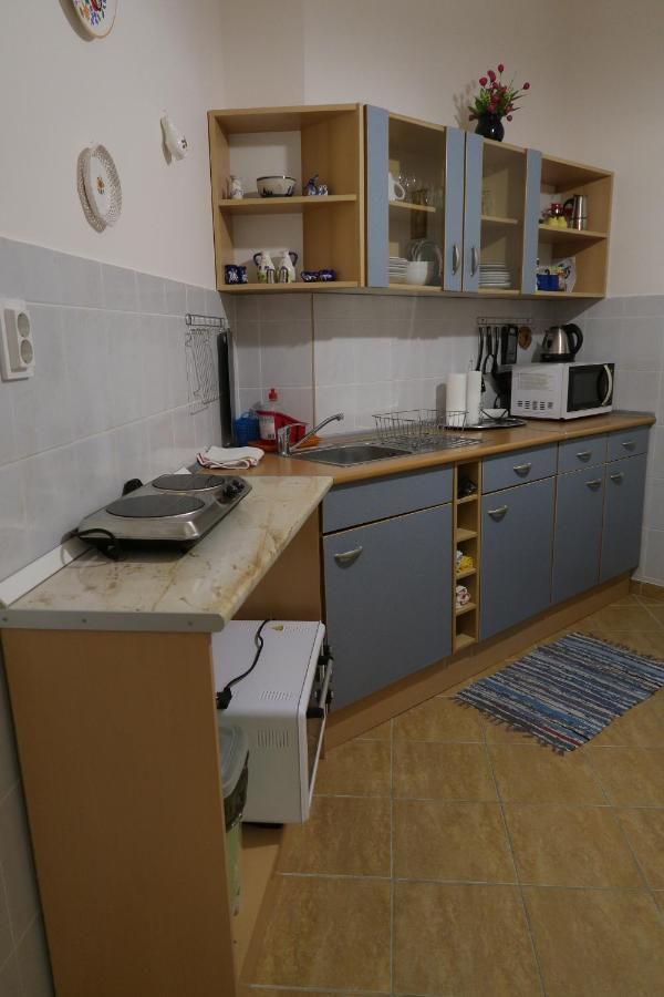 Éva Apartman Szigetvár Esterno foto