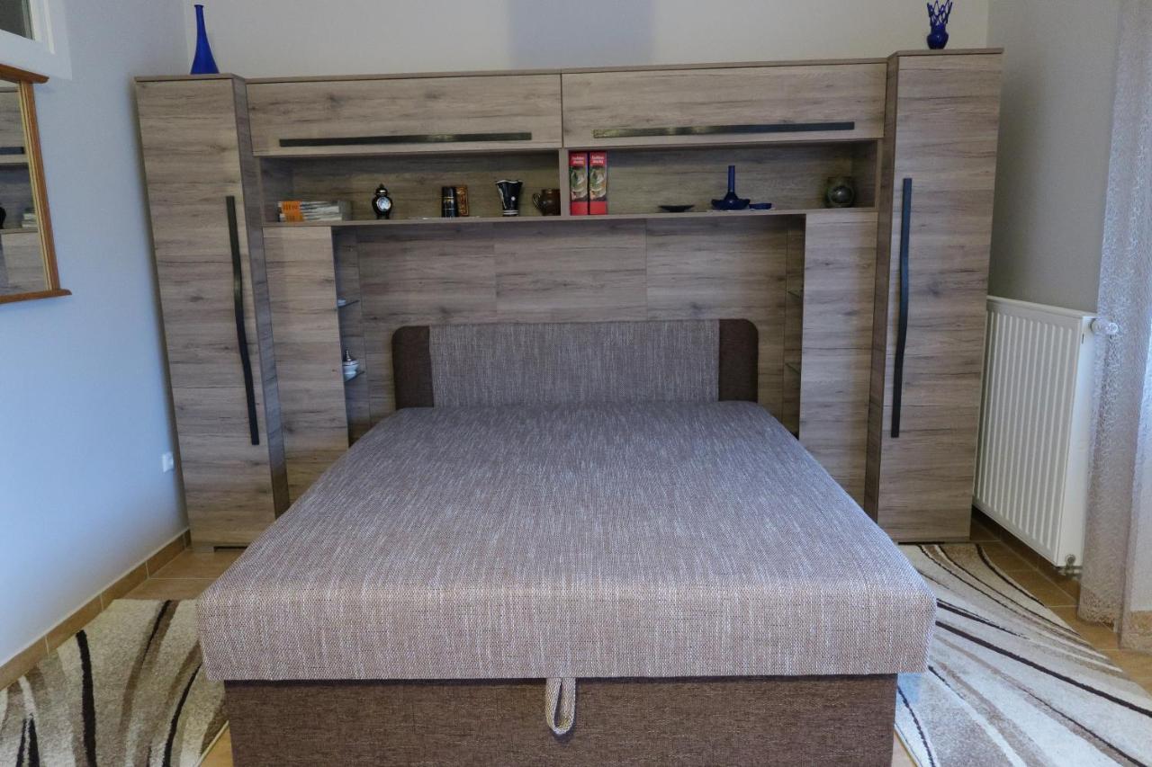 Éva Apartman Szigetvár Esterno foto